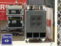 Nové line array SECO LA IV. s variantou umístění na subwooferech