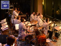 Kapela KAREL VLACH & ORCHESTR a pohled na monitor mix